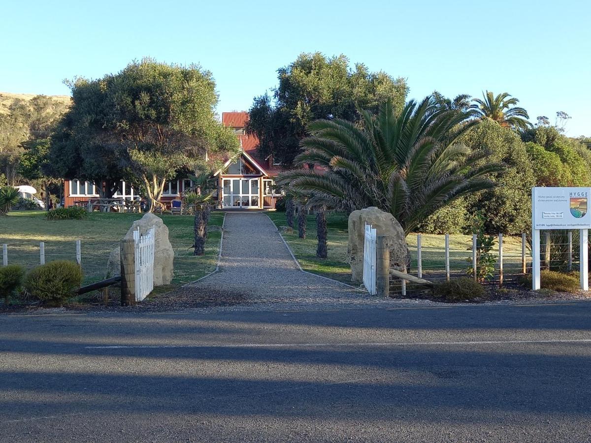 Birds Eyes Te Awanga Bed & Breakfast Bagian luar foto